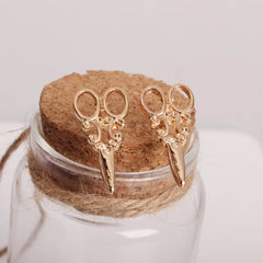 2018 New Hot Retro Fashion Personality Earrings Female Small Scissors Hot Jewelrywholesale Gift Hot Sale Earrings