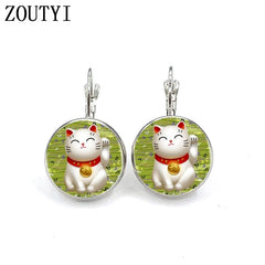 New/glamour fashion beckoning cat photo pattern, convex glass inlay earrings, feminine decoration.