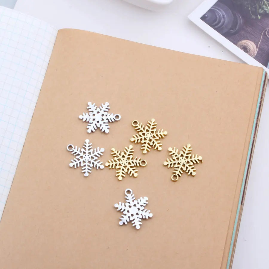 Snowflake Charm DIY Jewelry Accessories Metal Alloy Bracelet Pendant Christmas Charms for Jewelry Making Gold 2021 Flower Lot